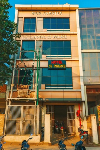 Hotel ss palace & restaurant