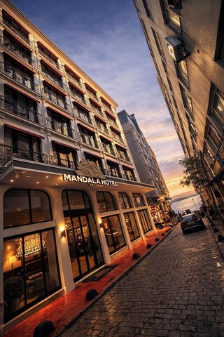 만달라 카라쾨이 호텔