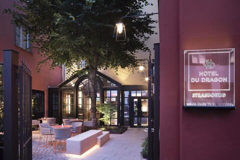 호텔 두 드래곤