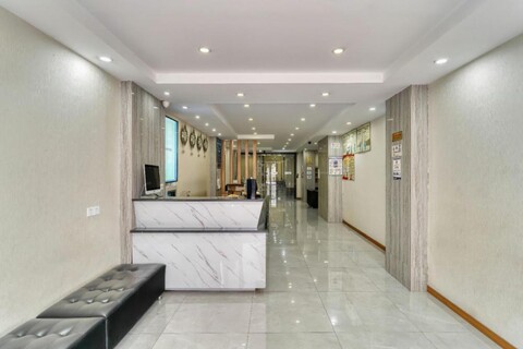 Lanhu Business Hotel