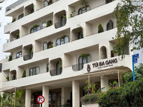 투이 바 강 센트럴 호텔