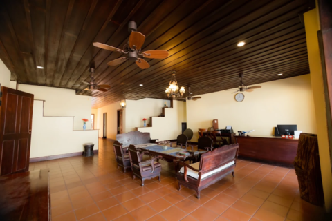 Bualuang Hotel