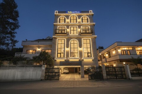 FabHotel NFC Royale