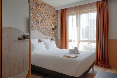 올 스위트 호텔 | 파리 플레옐 – 릴 생드니