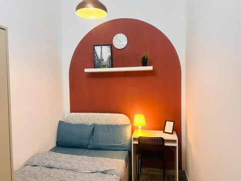 테콤 메트로 근처의 니치 분리형 방