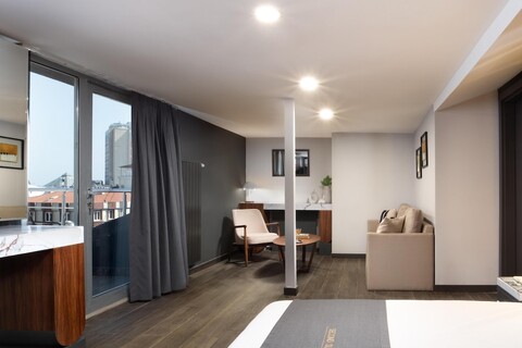 세컨드 슈트 오텔