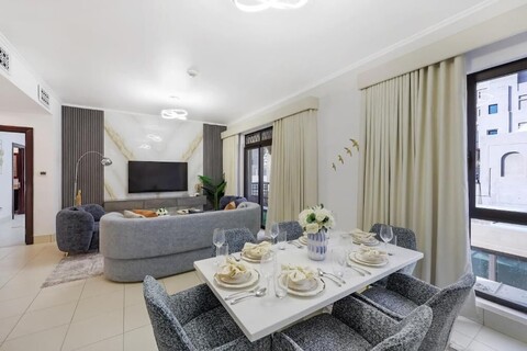 두라니 홈스 자프란 럭스 스테이, 아이코닉 부르즈 전망