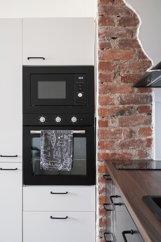 칼리오의 리노베이션된 탑 플로어 스튜디오