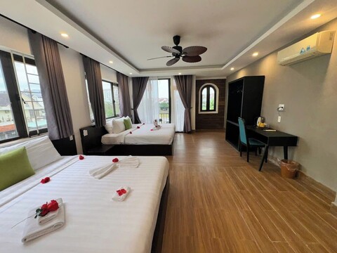 더 나이트 마켓 빌라