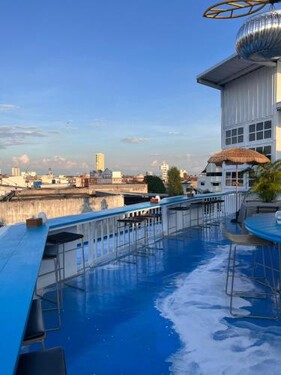 Jailoy Bed - Cafe & Rooftop