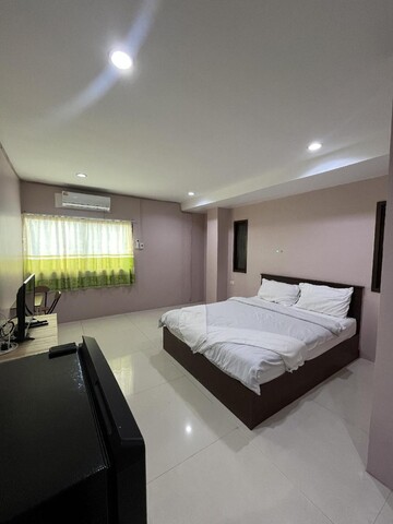 유니버스 좀티엔 비치 호텔