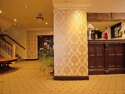 Great White Horse Hotel