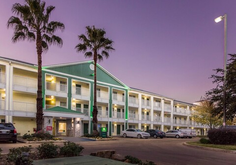 홈타운 스튜디오 바이 레드 루프 휴스턴 - 노스웨스트