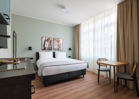 라임홈 아테네 게라니우