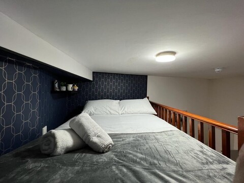 모던 스튜디오스 말번 로드