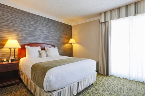 Salt Lake Plaza Hotel Surestay By Best Western