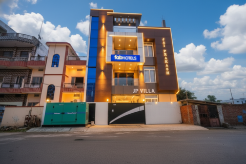 FabHotel JP Villa