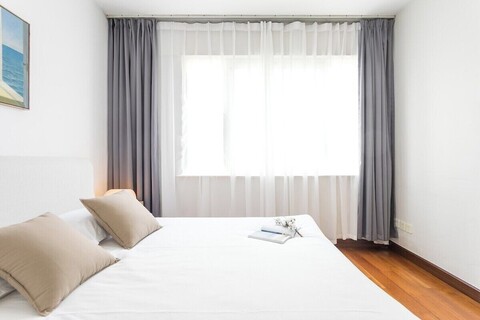 북 앤 베드-피플스 스퀘어