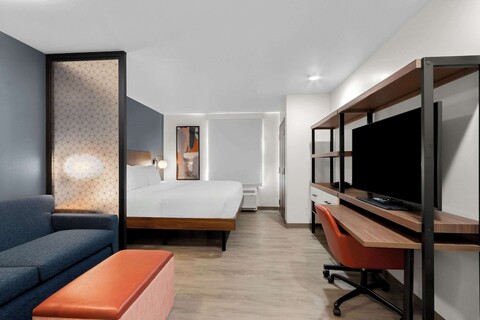 에버홈 스위트 글렌데일 스포츠 엔터테인먼트 디스트릭트