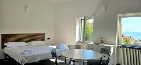 더 파이럿 펜트하우스 - 블루샬레