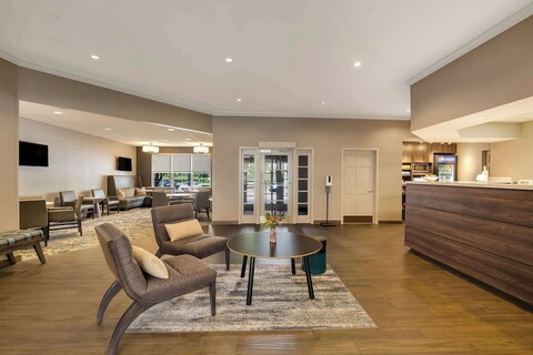 소네스타 ES 스위트 파시파니 모리스 플레인스