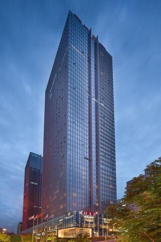Inzone Royal Plaza Hotels