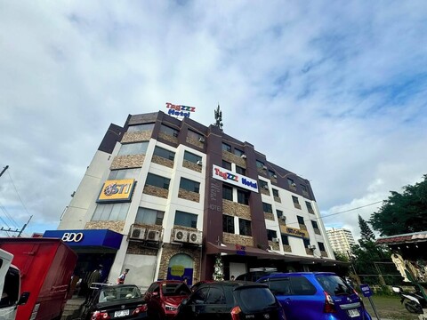 태그즈 호텔, 코코텔 제공