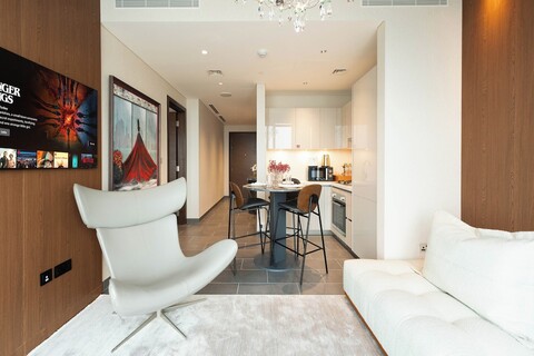 럭셔리 1베드룸, 고층 리트리트