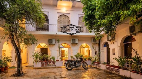 Hotel Prem Niwas
