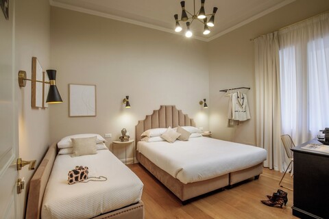 다플레이스 - 산타 수잔나 스위트