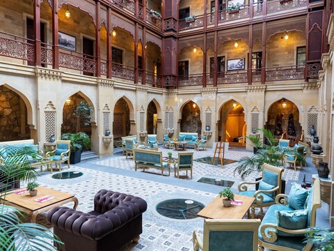 샤 펠리스 팔레스 명품 박물관 호텔