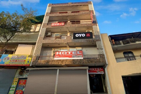 Super Hotel O M.C Residency