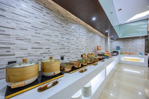 Dongchuang Holiday Hotel