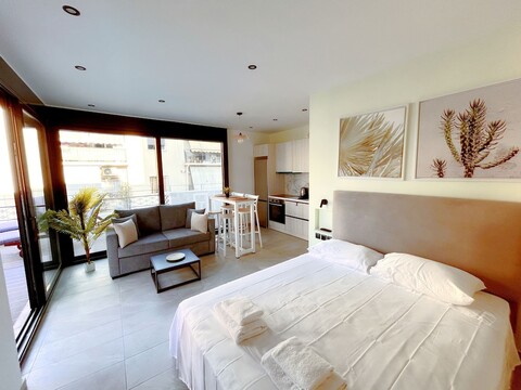 아테네 센터의 테오 아파트먼트