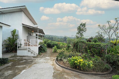 산티야 로카 로지 & 트윈 워터폴