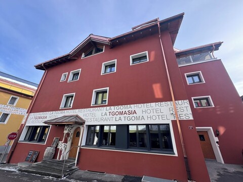 라 트고마 - 호텔 & 레스토랑