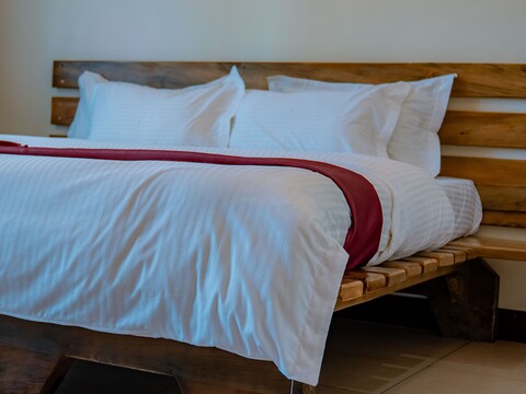 ROYAL CROWN HOTEL - KIGALI