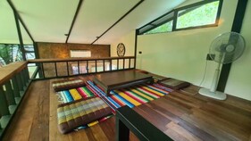 Tee Bungalow in the jungle