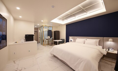 군산 STAY IN 1025 무인호텔