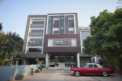 Hotel Neo