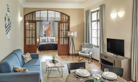 3 에포크스 아파트먼트 바이 애드레즈 리빙