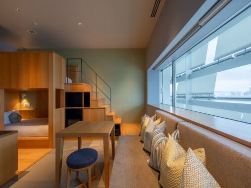 room detail thumbnail 1