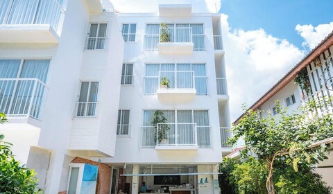 반 캉 뭉 후아 힌 온 더 비치