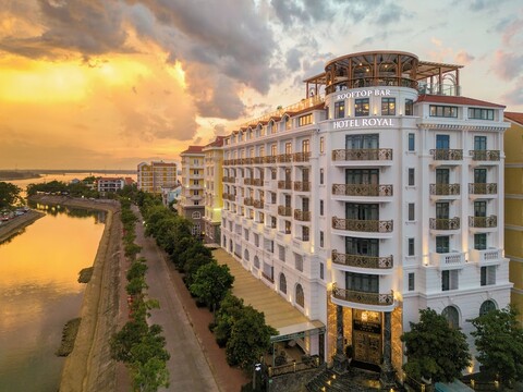 호텔 로얄 호이안 다낭