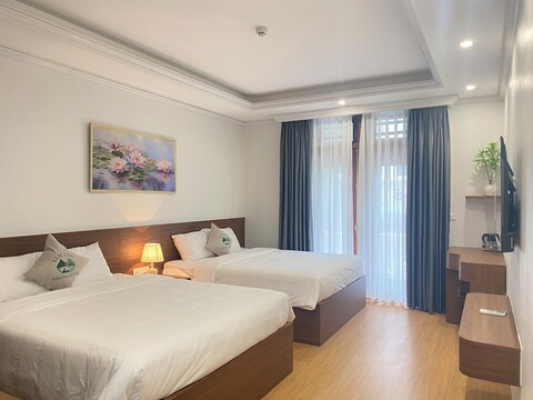 탐 콕 비바나 호텔