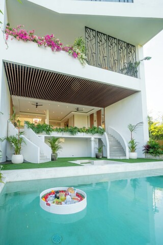 프리미어 호스피탈리티 아시아의 빌라 클리포