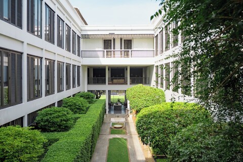 아룬타라 리버사이드 부티크 호텔