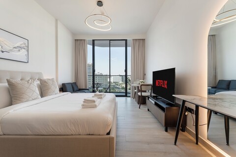 아르잔의 시크 스튜디오, 시네마 & 게임룸