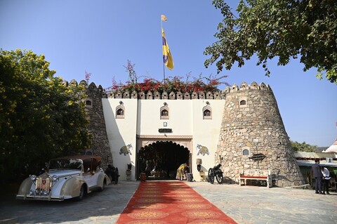 로하가르 포트 리조트