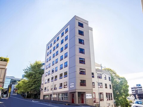 유나이티드 오클랜드